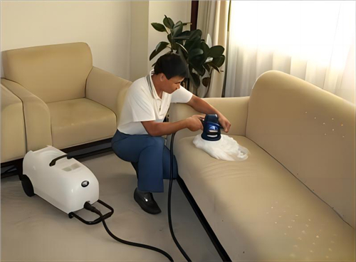 布藝、皮革沙發(fā)清洗